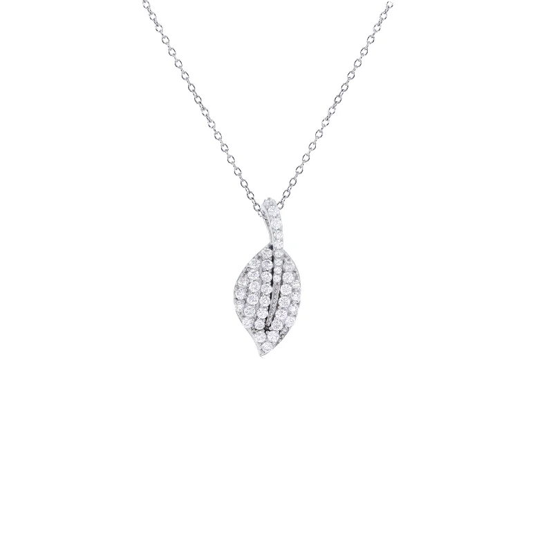 Fine Silver Pendant Necklace for Casual Wear-Leaf Necklace (Silver)