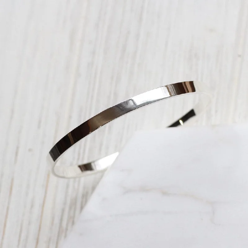 Elegant Diamond Bangles for Special Celebrations-Simple Flat Top Bangle